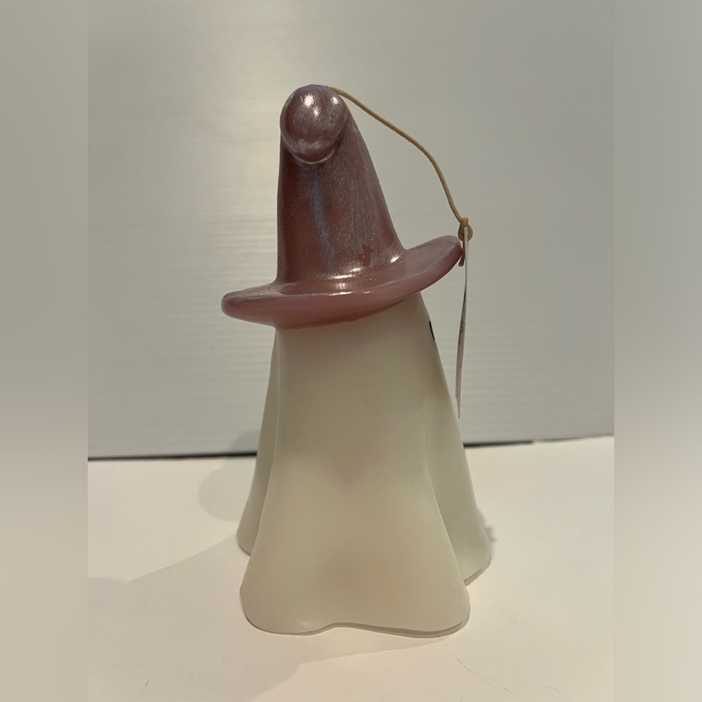 🍁 Cute Cupcakes and Cashmere Ghost with Pink Hat Candle- NWT - Picture 2 of 6